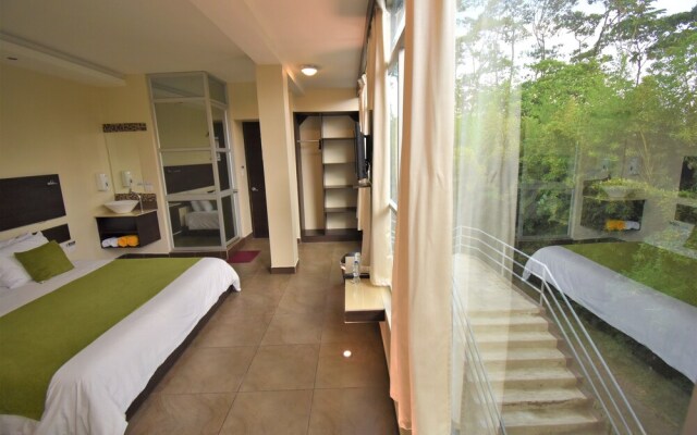 Ecopark Hotel Puyo Amazonia Ecuador