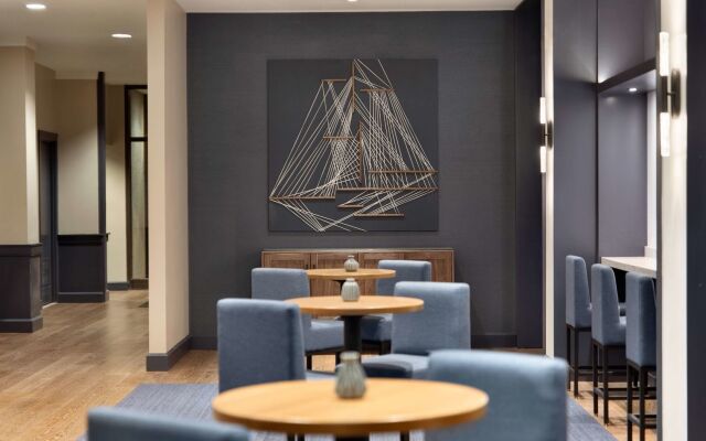 Hotel Champlain Burlington, Curio Collection by Hilton