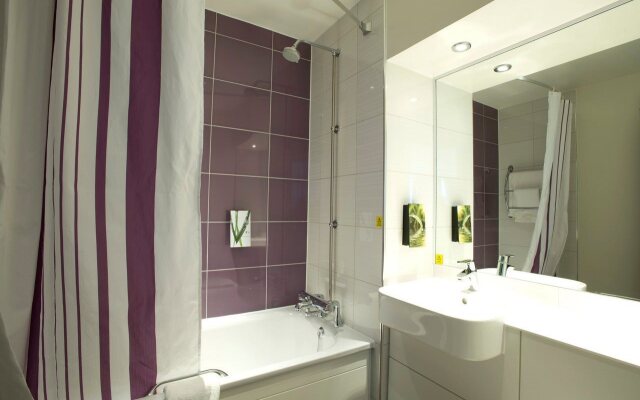 Premier Inn Perth City Centre