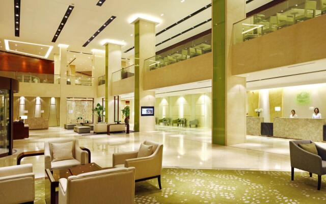 Holiday Inn Riverside Wuhan by IHG