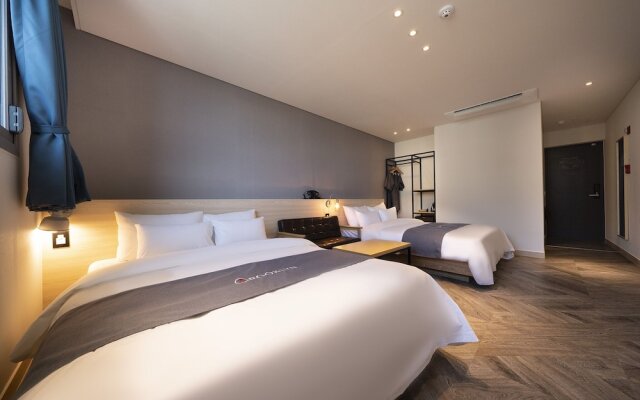 Sokcho Brooklyn Hotel