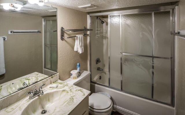 Overlook - Four Bedroom Townhome