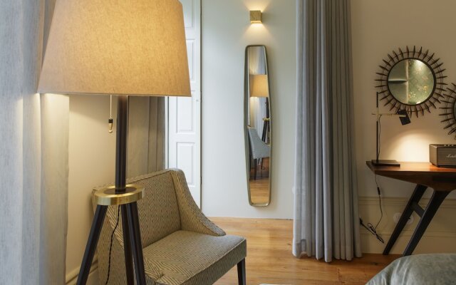 Liiiving - Alma D Oporto