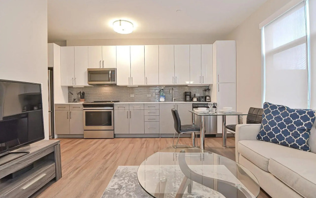 Global Luxury Suites East Boston