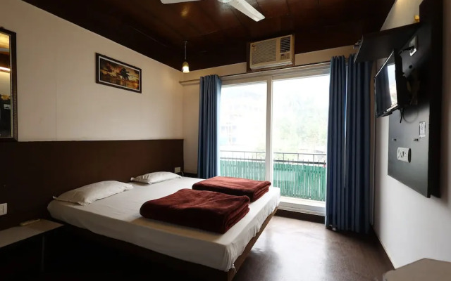 Hotel Moksha (Previously Raj Deep)
