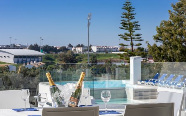 Correeira Luxury Residence T2 D - Albufeira, Pools, Wifi, Bbq, Beach