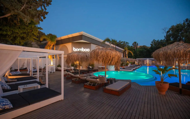 Bamboo Suites Adults Only
