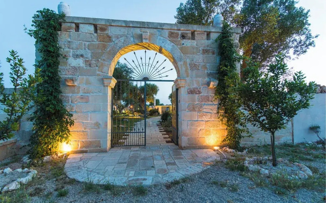 Tenuta Bouganville With Garden And Pool