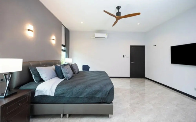 Villa Waree minutes to City and Beach