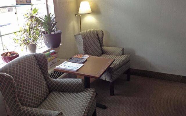 Country Hearth Inn & Suites Paducah