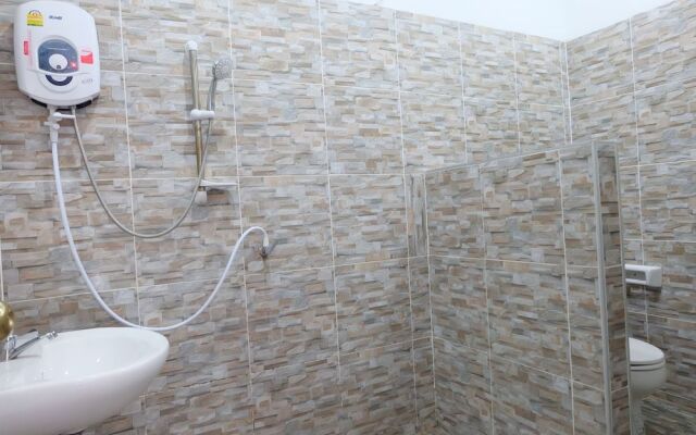 Baan Klang Nam Resort