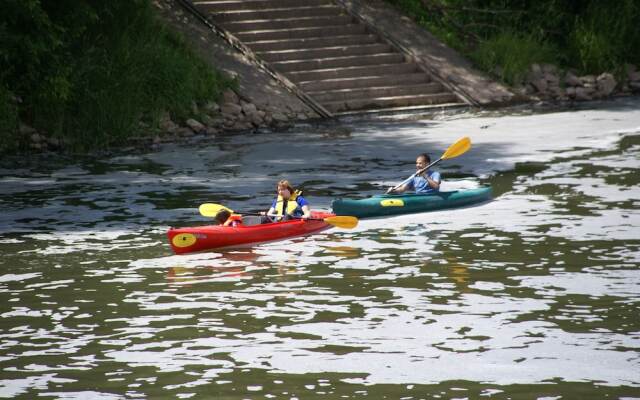 Warias Hotel & Restaurant