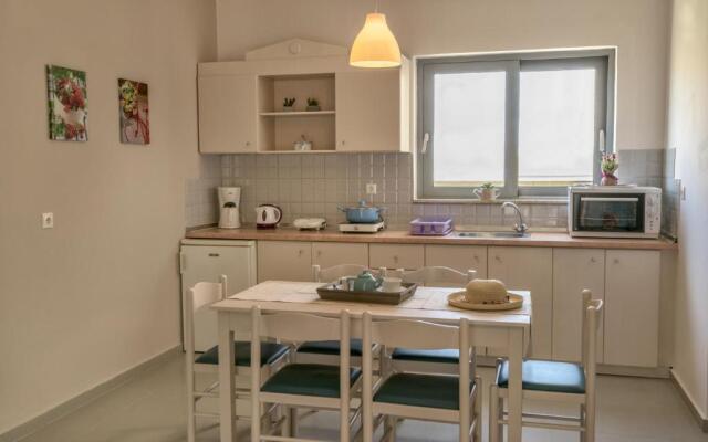 Aloe Apartments & Studios