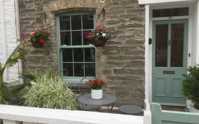 Bambu Cottage