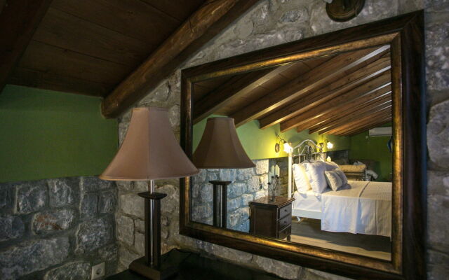 En Plo Luxury Suites