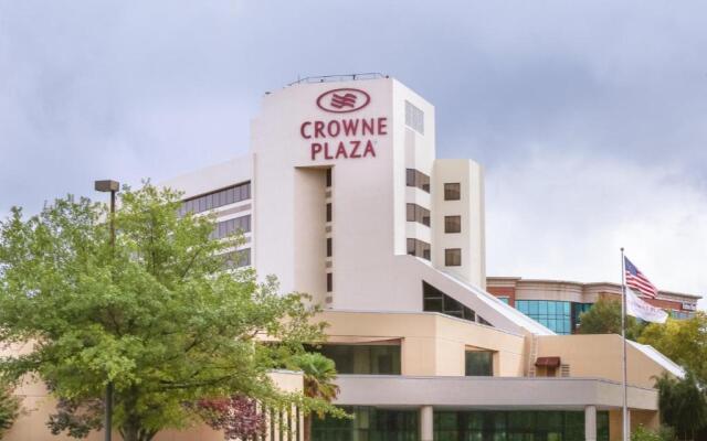 Crowne Plaza Virginia Beach Town Center by IHG