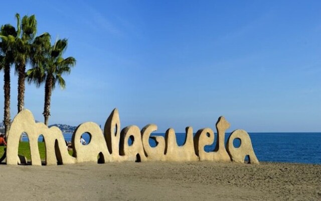 Holidays2Malaga Dos Aceras