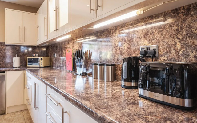 Homebird Property - Carter Knowle House-2