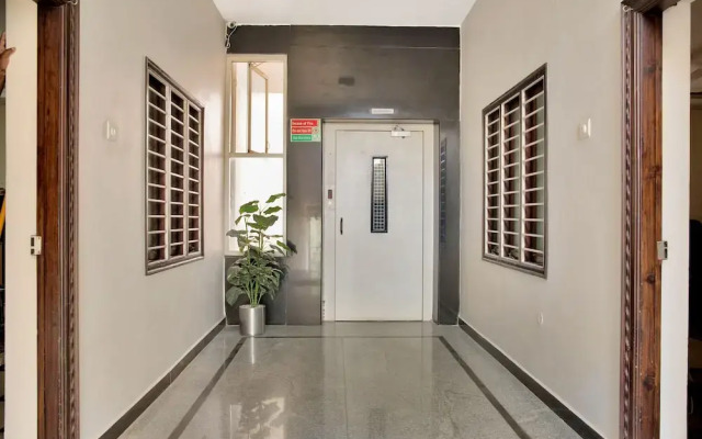 OYO 45 SilverKey Gachibowli