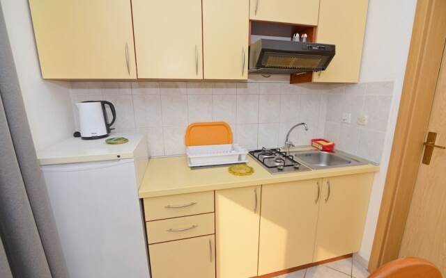 Zora - Garden Terrace and Grill - A6