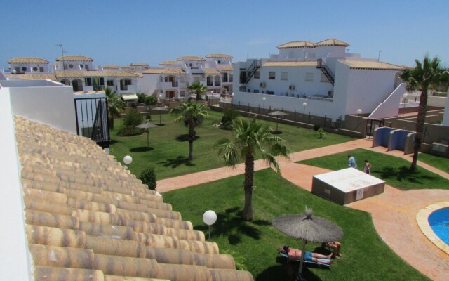 Lovely 2-bed House in Punta Prima, Orihuela Costa