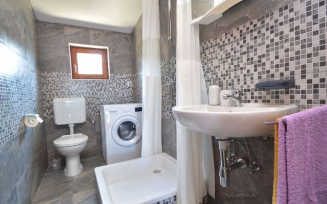Apartment Rose Gemmano 14092