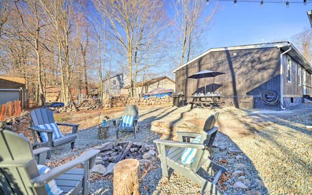 Game Room + Lake Access: Serene Tobyhanna Retreat