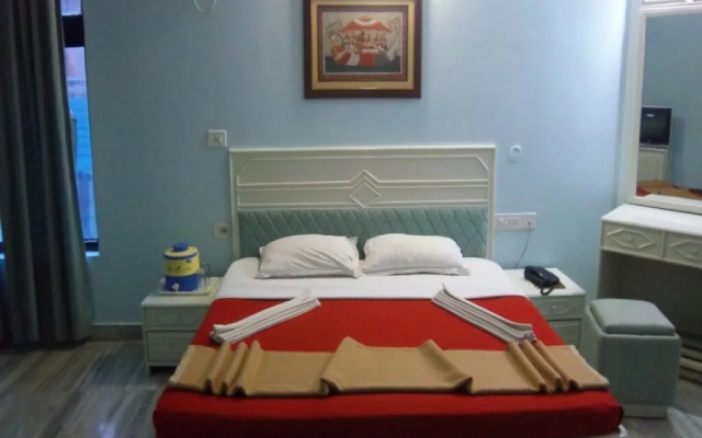 Hotel Niladri Premium