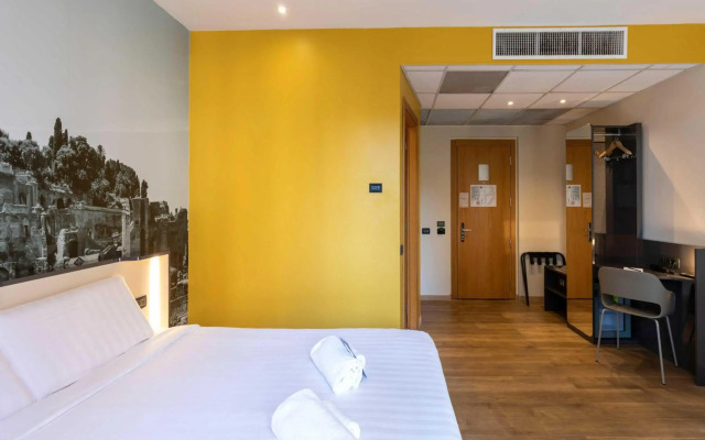 B&B Hotel Roma Tuscolana San Giovanni Hotel
