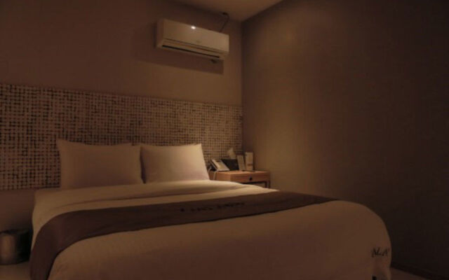 Galaxy Hotel