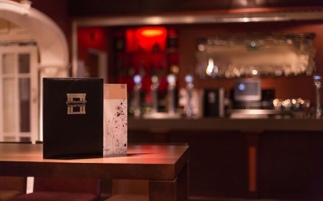 Gainsborough House Hotel