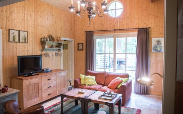 Luxurious Chalet in Oud-Turnhout with Large Garden