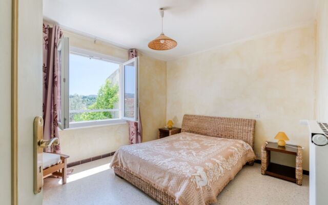 Cozy Holiday Home in Cogolin with Private Pool