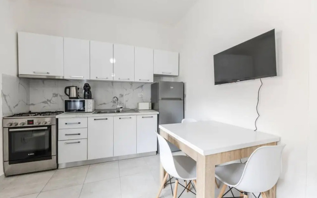 Elegant Apartment Comfort in Shkod r s Heart