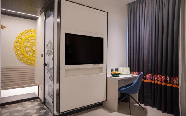 Zibe Luxe Kakinada by GRT Hotels