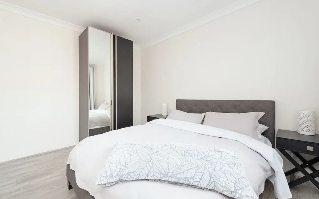Comfy & Convenient Homebush West