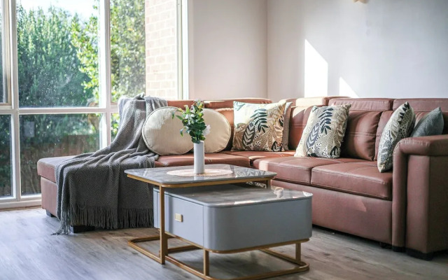 StayAU Gorgeous 5BR BBQ Home Geelong