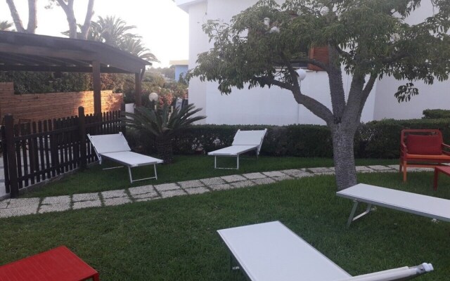 Apartments in Villa by the sea With Swimming Pool 20 Meters From the sea