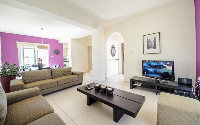 Pernera Holiday Villa 012