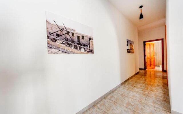 Central 3 Bedroom Entire Apartment Msida