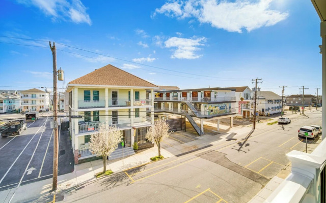 Wildwood Vacation Rental - Walk to the Beach!