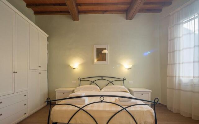 Santo Spirito Bright Flat