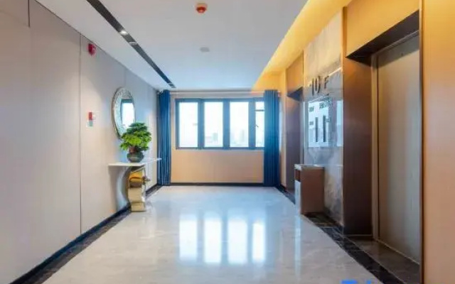 Tang Guo  Apartmen