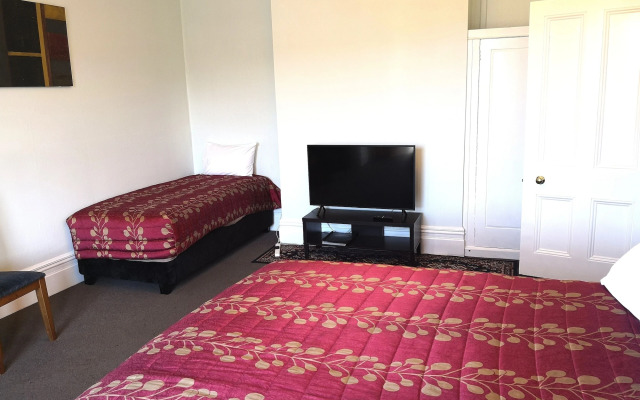 Owens Motel