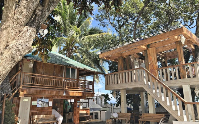 Island View Coastal Resort
