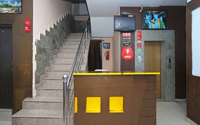 OYO 10755 Hotel Anand Palace