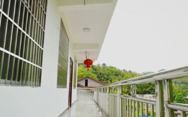 Zhangjiajie Linzhongju Inn