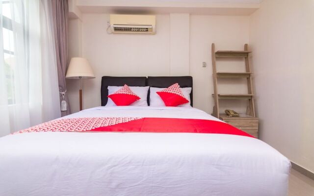 OYO 1771 Zeke Hotel
