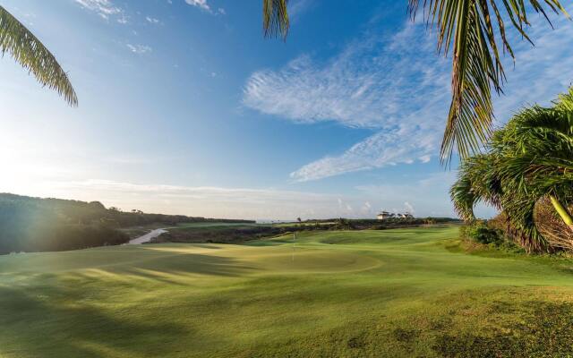 The Abaco Club on Winding Bay