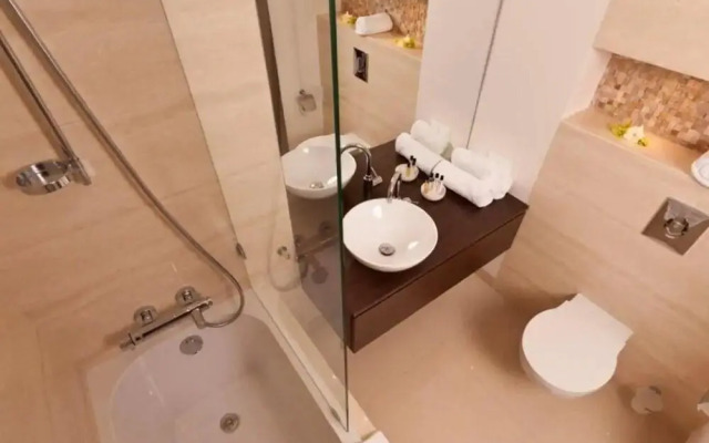 Premium Apartments Platinum Towers